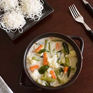 Idiyappam with Veg Stew